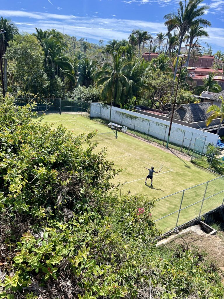 tennis court San Pancho